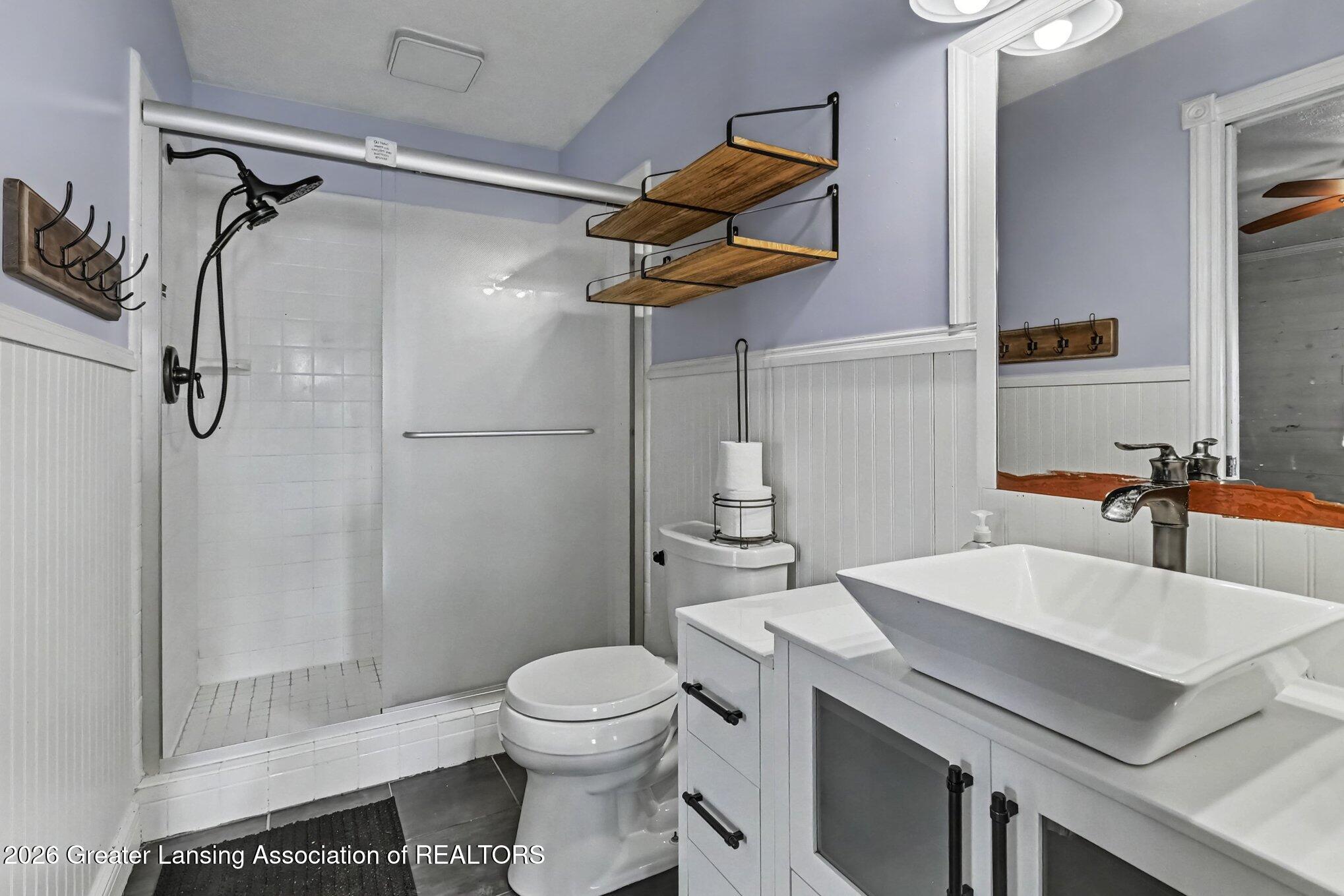 5490 West Howe Road Dewitt, MI 48820 - Photo 13 of 59 Primary Bathroom