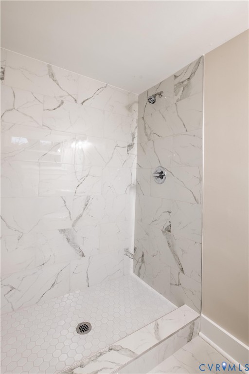 2600 Hungary Road Henrico, VA 23228 - Photo 41 of 43 a bathroom with a bathtub and shower