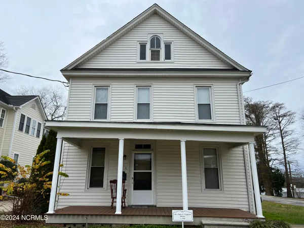 $1,150 | 219 North Church Street, Unit A, Hertford, NC 27944