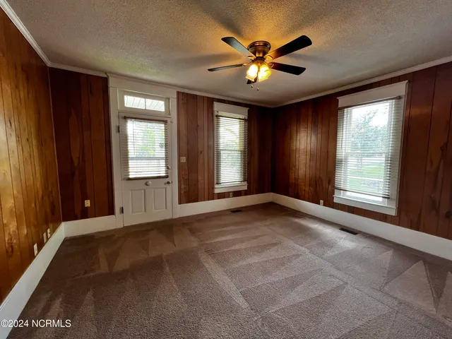 $1,150 | 219 North Church Street, Unit A, Hertford, NC 27944