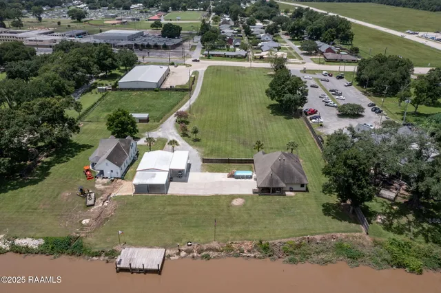 $350,000 | 512 Park Abbeville La, Abbeville, LA 70510