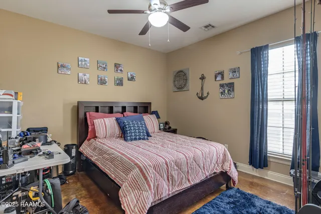 $350,000 | 512 Park Abbeville La, Abbeville, LA 70510