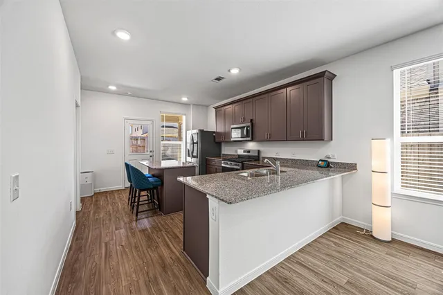 $2,490 | 21127 Dolphin Bay Lane, Cypress, TX 77433