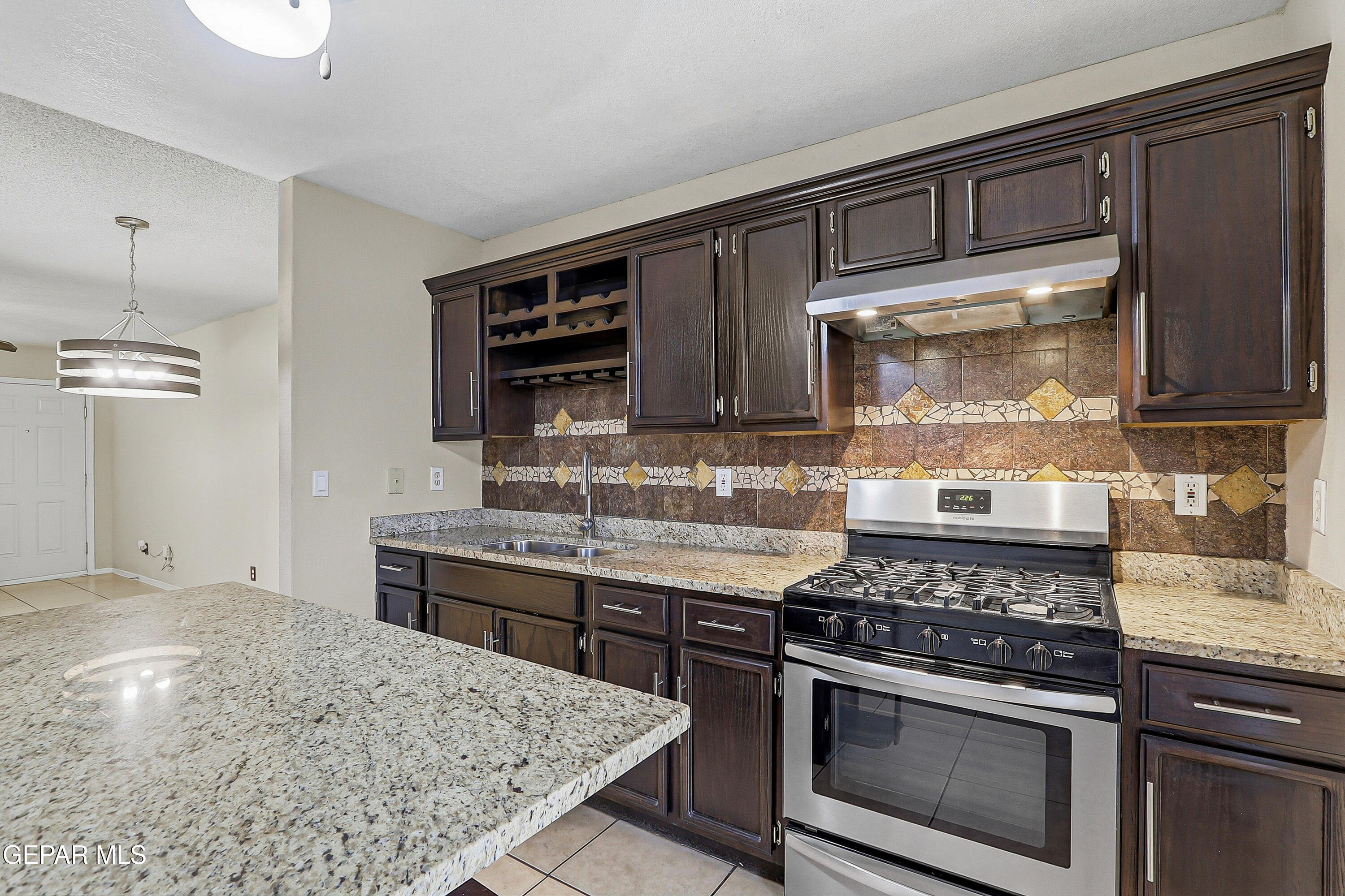 10776 Spring Valley Circle Socorro, TX 79927 - Photo 19 of 32 30-print-IMG_2736