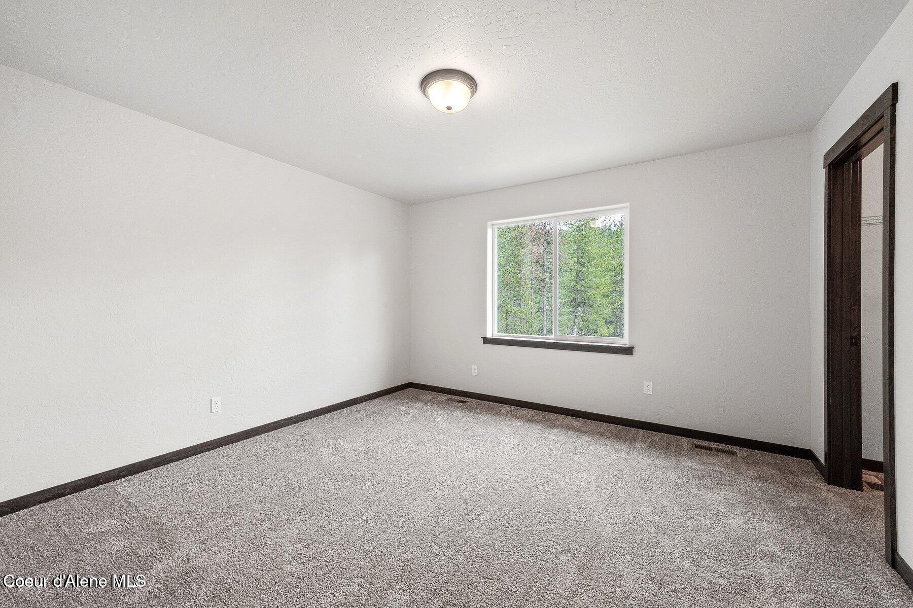 515 Lower Rio Vista Street Osburn, ID 83849 - Photo 13 of 25 20240508194510895131000000-o
