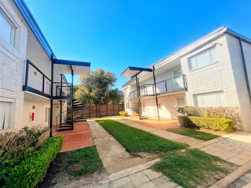 5415 Scott Street, Unit 12 Houston, TX 77021 - Photo 1 of 16 a view of a house with brick walls