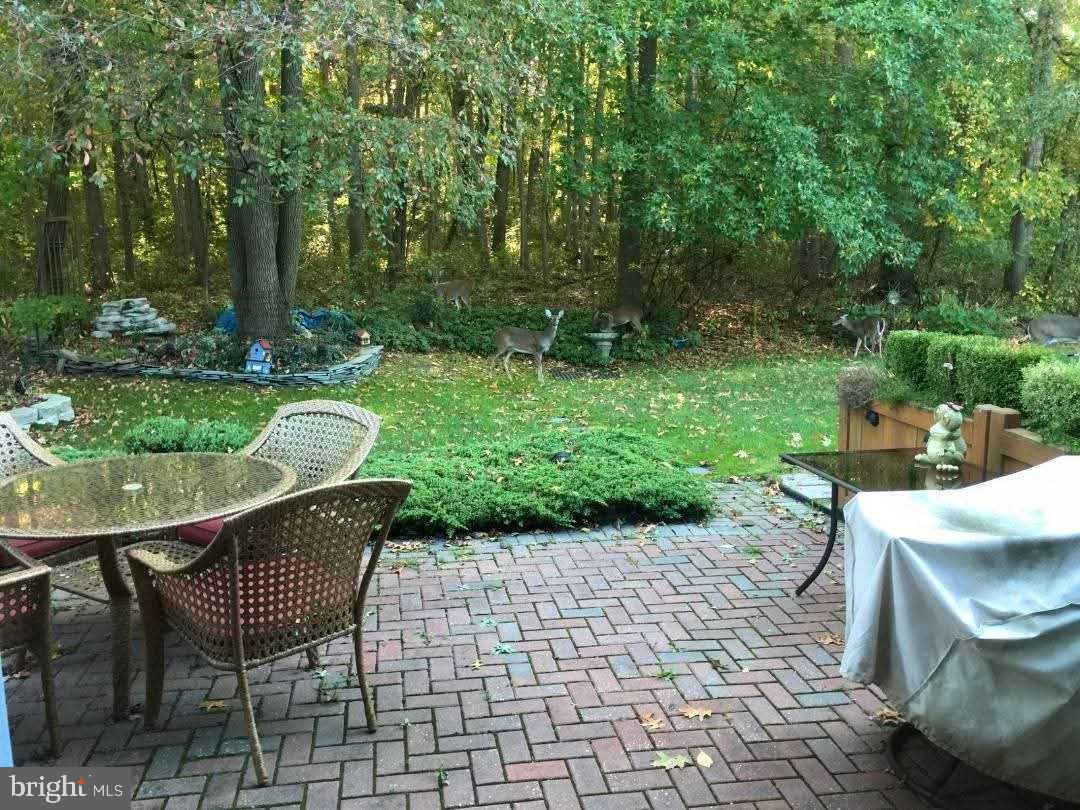 8 Kettlebrook Drive Mount Laurel, NJ 08054 - Photo 6 of 37 a garden view with a seating space