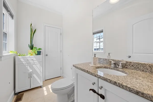 $3,400 | 1 Sadler Avenue, Unit 1, Shrewsbury, MA 01545