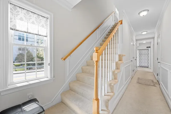 $3,400 | 1 Sadler Avenue, Unit 1, Shrewsbury, MA 01545