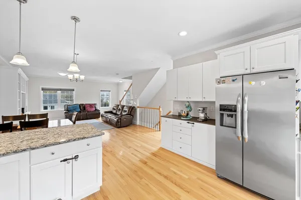 $3,400 | 1 Sadler Avenue, Unit 1, Shrewsbury, MA 01545