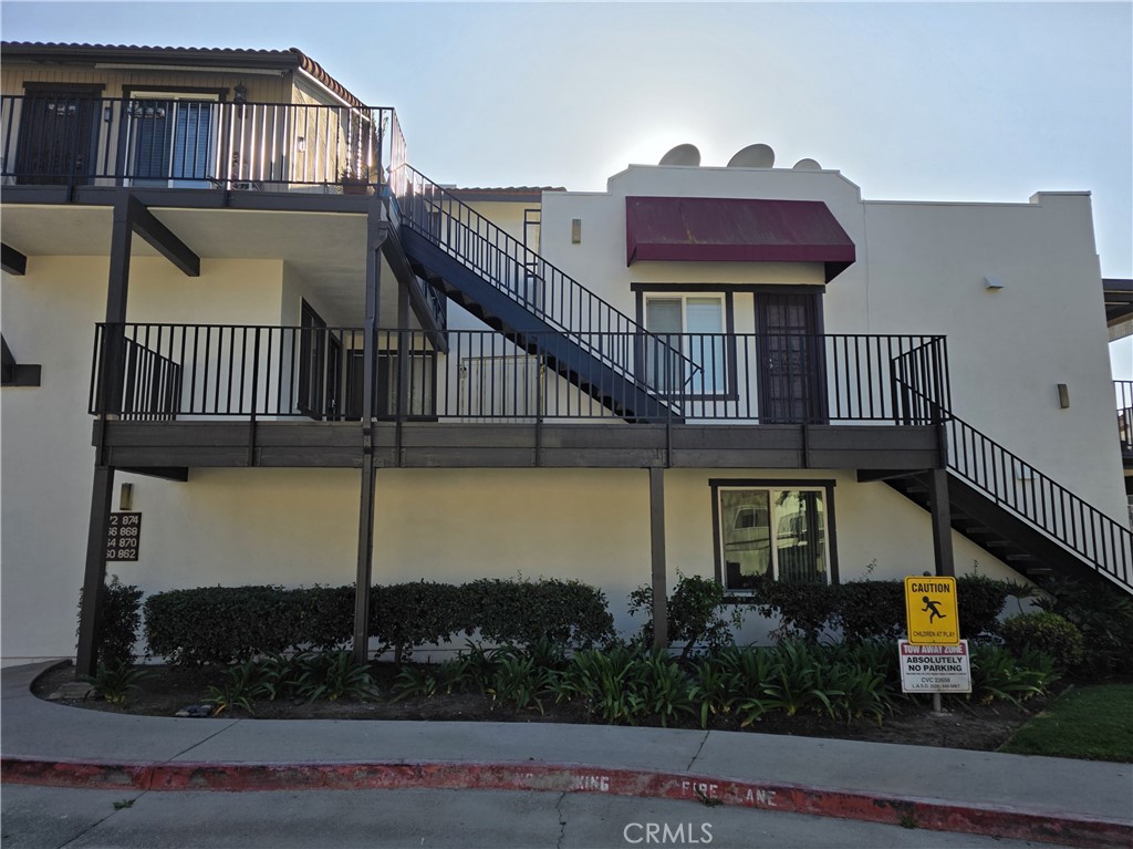 874 Cinnamon Lane Duarte, CA 91010 - Photo 27 of 32 a view of a house with a deck