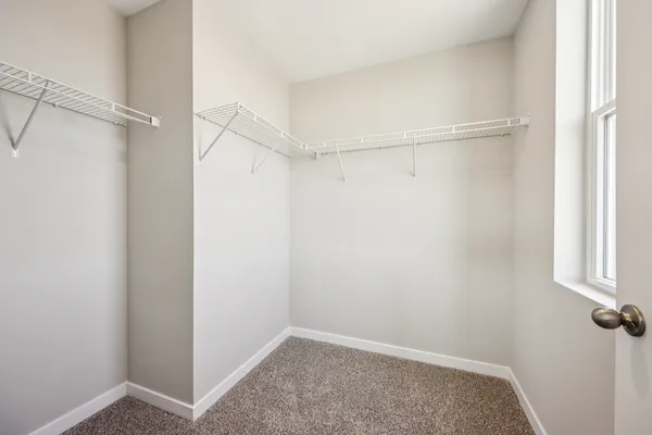 $633,990 | 1175 Lakepointe Drive, Schaumburg, IL 60173