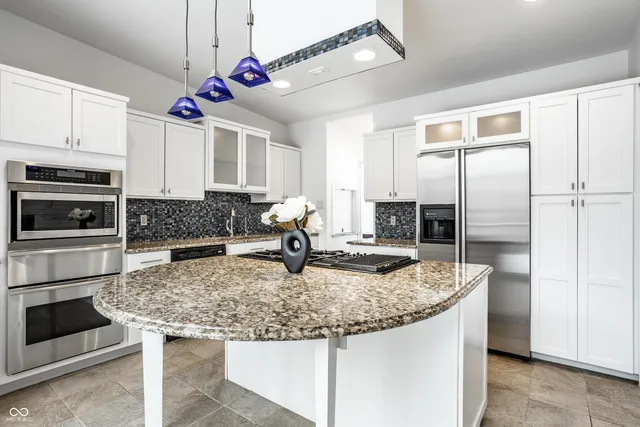 $899,000 | 5 West 79th Street, Indianapolis, IN 46260