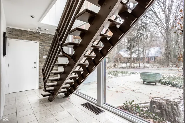 $899,000 | 5 West 79th Street, Indianapolis, IN 46260