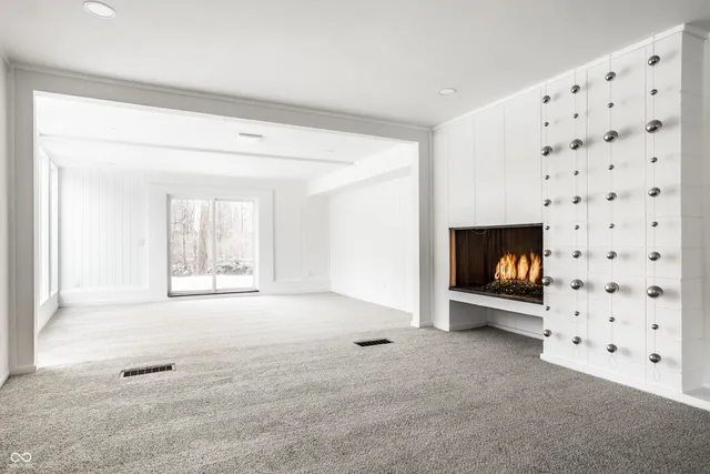 $899,000 | 5 West 79th Street, Indianapolis, IN 46260