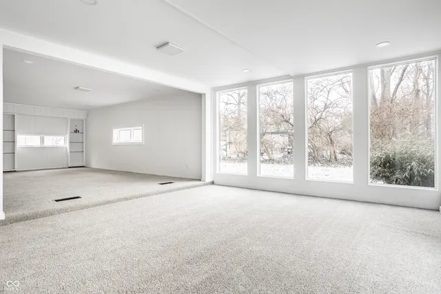 $899,000 | 5 West 79th Street, Indianapolis, IN 46260