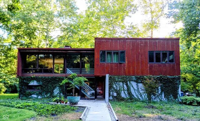 $899,000 | 5 West 79th Street, Indianapolis, IN 46260