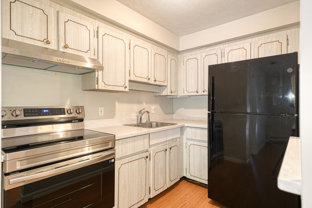 915 Edgell Road, Unit 60 Framingham, MA 01701 - Photo 9 of 14 Gallery Image 9