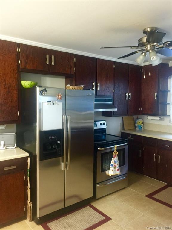 1126 Ivey Church Road Maiden, NC 28650 - Photo 5 of 19 Gallery Image 5