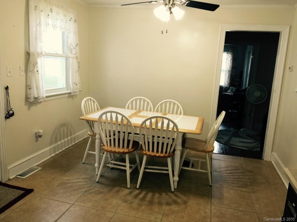 1126 Ivey Church Road Maiden, NC 28650 - Photo 6 of 19 Gallery Image 6