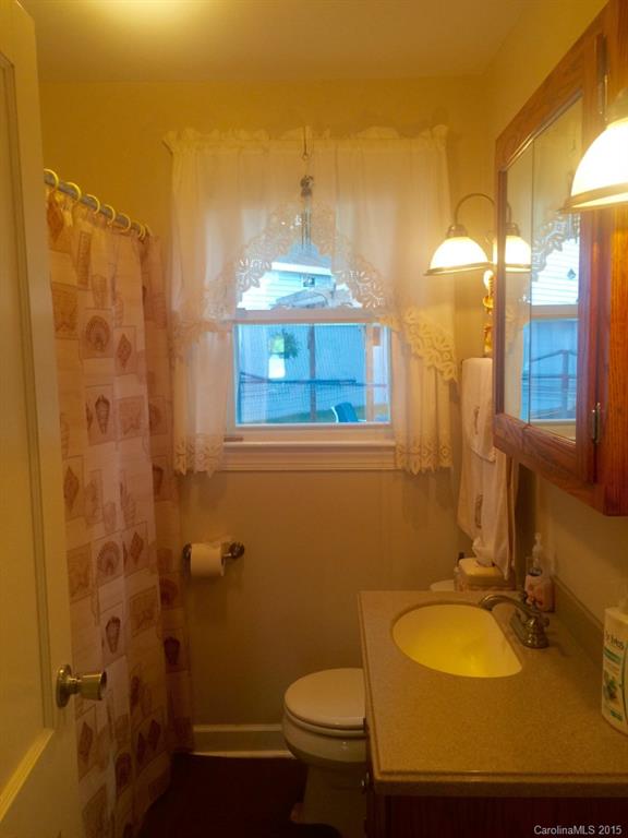1126 Ivey Church Road Maiden, NC 28650 - Photo 10 of 19 Gallery Image 10