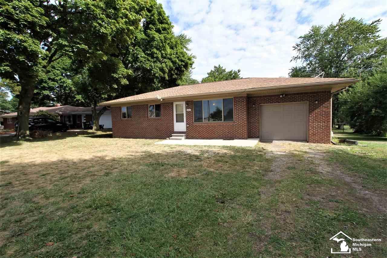 3210 South Custer Road Monroe, MI 48161 - Photo 2 of 31