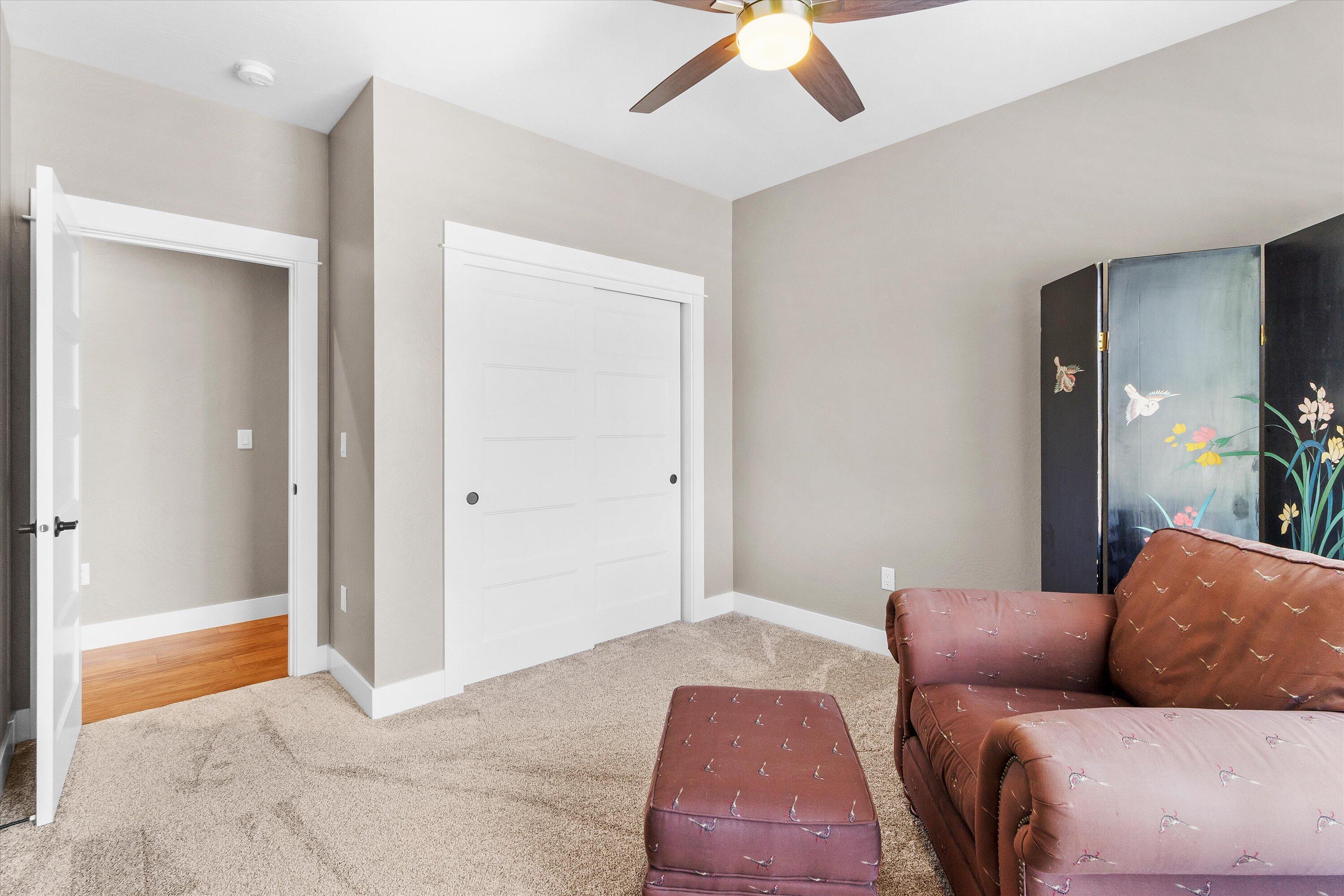 413 Stone Pointe Drive Central Point, OR 97502 - Photo 28 of 34 26-413 Sand Pointe Dr-26