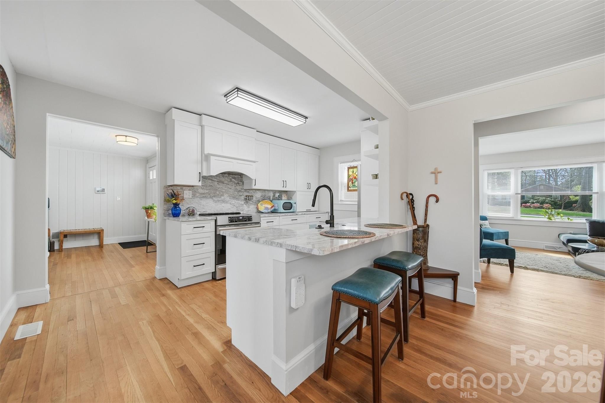 203 8th Street Northeast Conover, NC 28613 - Photo 12 of 48