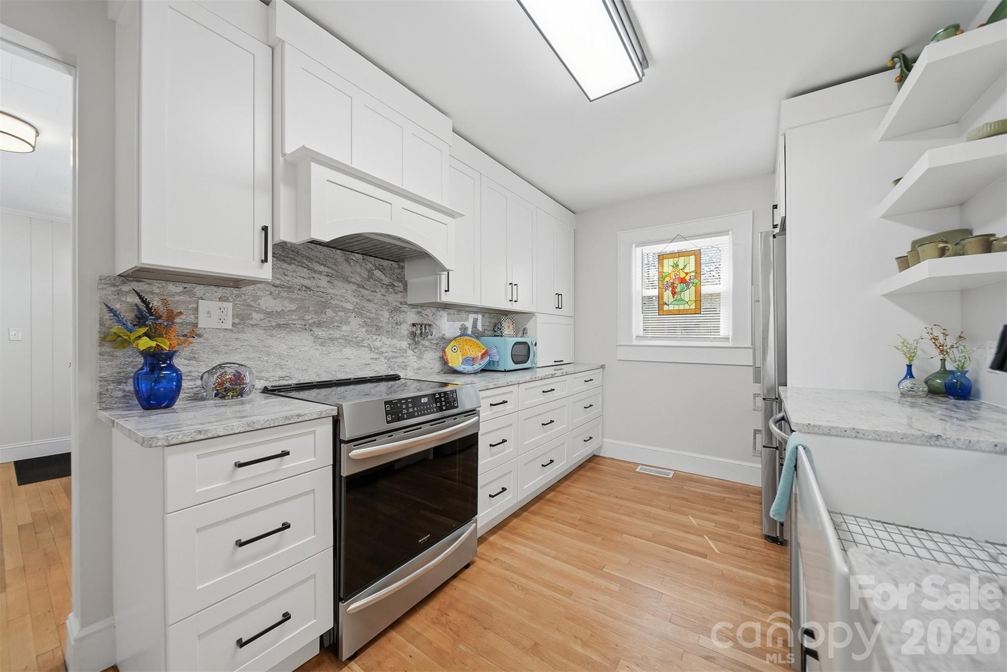 203 8th Street Northeast Conover, NC 28613 - Photo 15 of 48