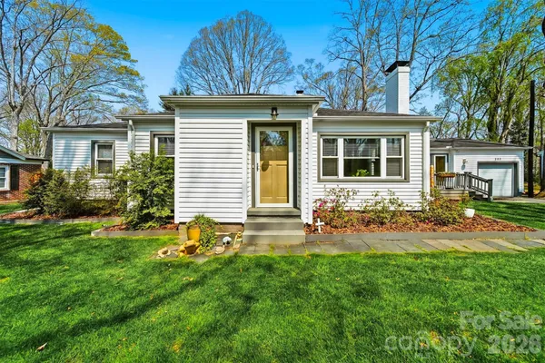 $349,000 | 203 8th Street Northeast, Conover, NC 28613