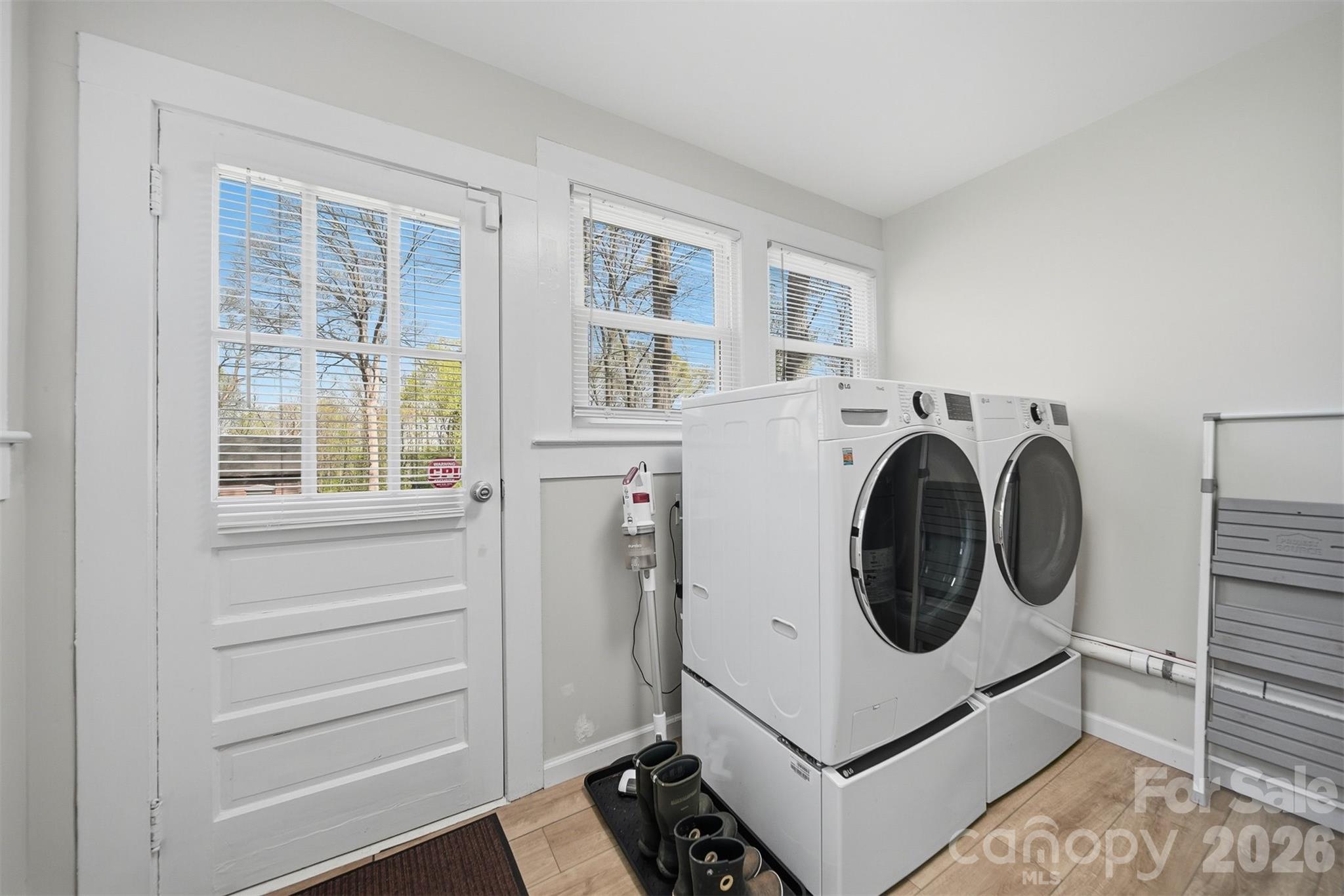 203 8th Street Northeast Conover, NC 28613 - Photo 34 of 48