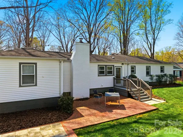 $349,000 | 203 8th Street Northeast, Conover, NC 28613