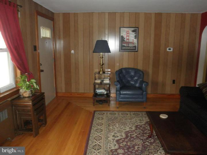 24 Crystal Cave Road Kutztown, PA 19530 - Photo 9 of 25 Living Room