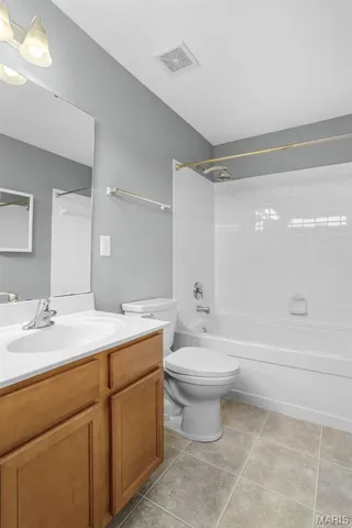 $320,000 | 6845 Manchester Drive, Maryville, IL 62062