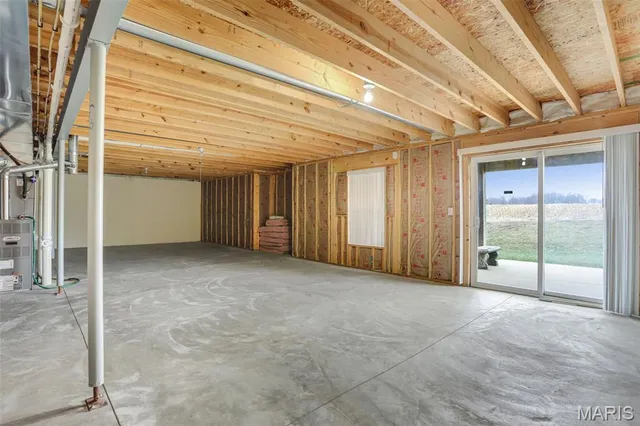 $320,000 | 6845 Manchester Drive, Maryville, IL 62062