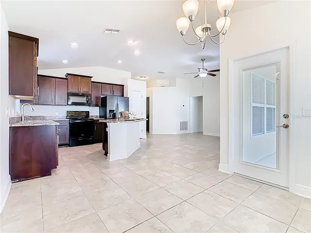 $2,100 | 465 Buchannan Drive, Davenport, FL 33837