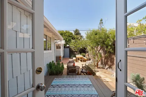 $2,695,000 | Undisclosed Address, Venice, CA 90291