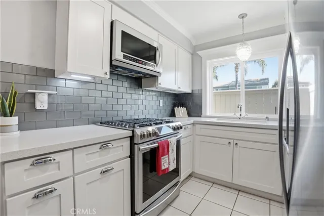 $590,000 | 2911 South Fairview Street, Unit C, Santa Ana, CA 92704