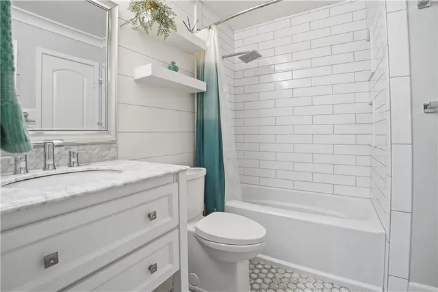 $590,000 | 2911 South Fairview Street, Unit C, Santa Ana, CA 92704