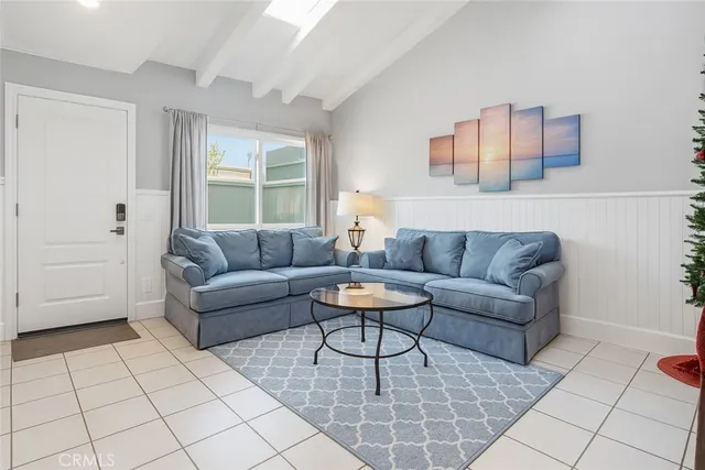 $590,000 | 2911 South Fairview Street, Unit C, Santa Ana, CA 92704