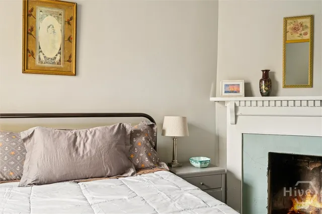 $1,900 | 530 East Gordon Lane, Savannah, GA 31401