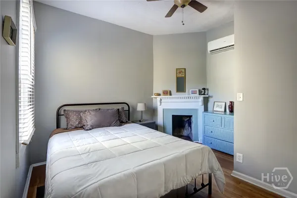 $1,700 | 530 East Gordon Lane, Savannah, GA 31401