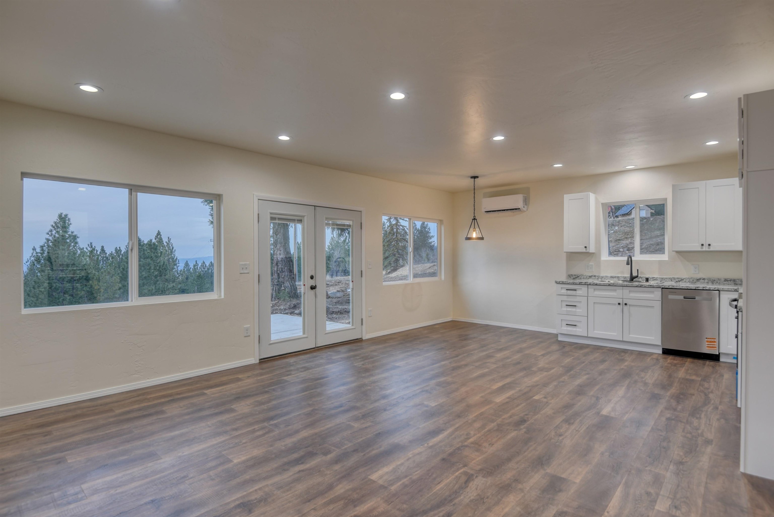 23422 East Henry Road Greenacres, WA 99016 - Photo 13 of 36