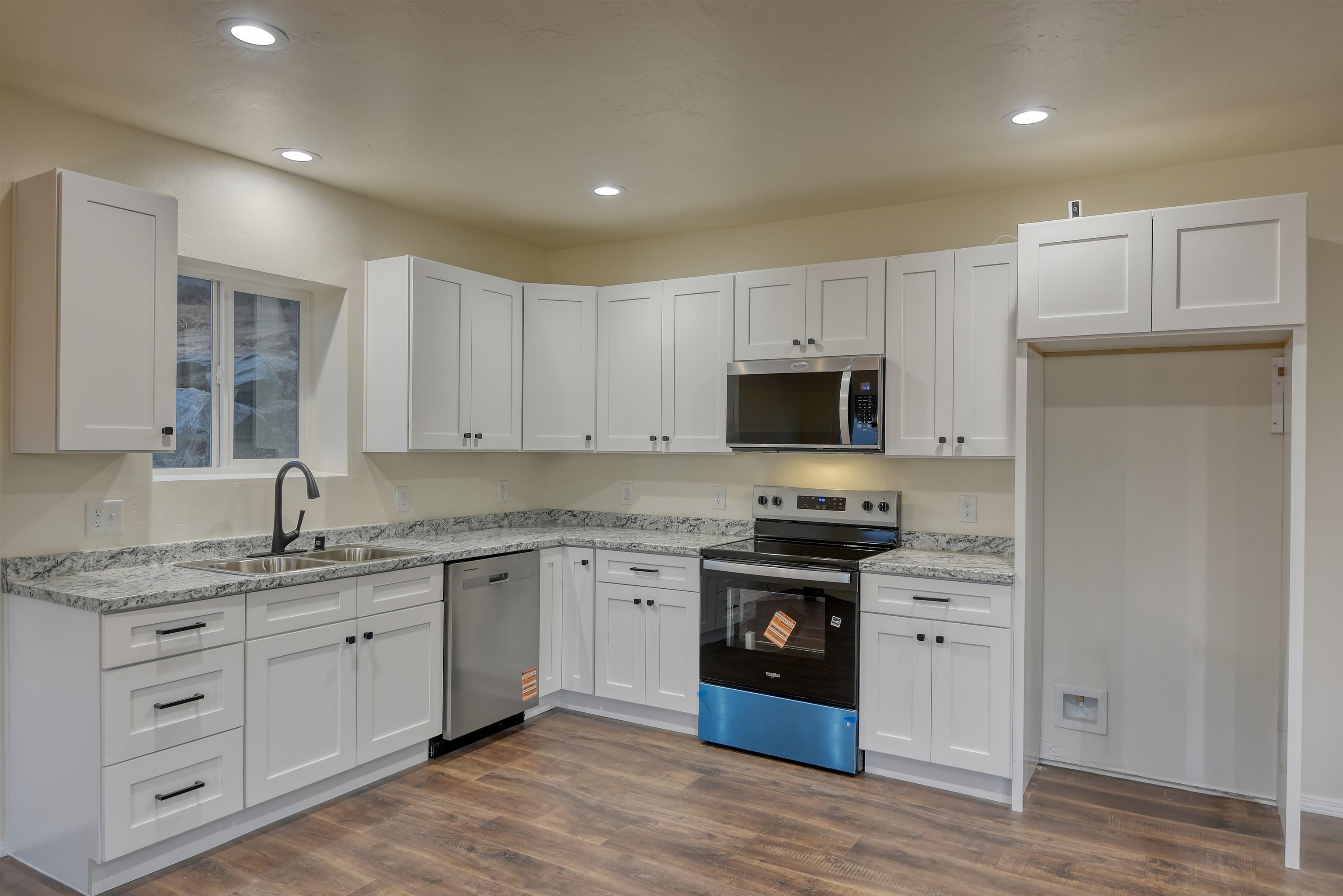 23422 East Henry Road Greenacres, WA 99016 - Photo 15 of 36