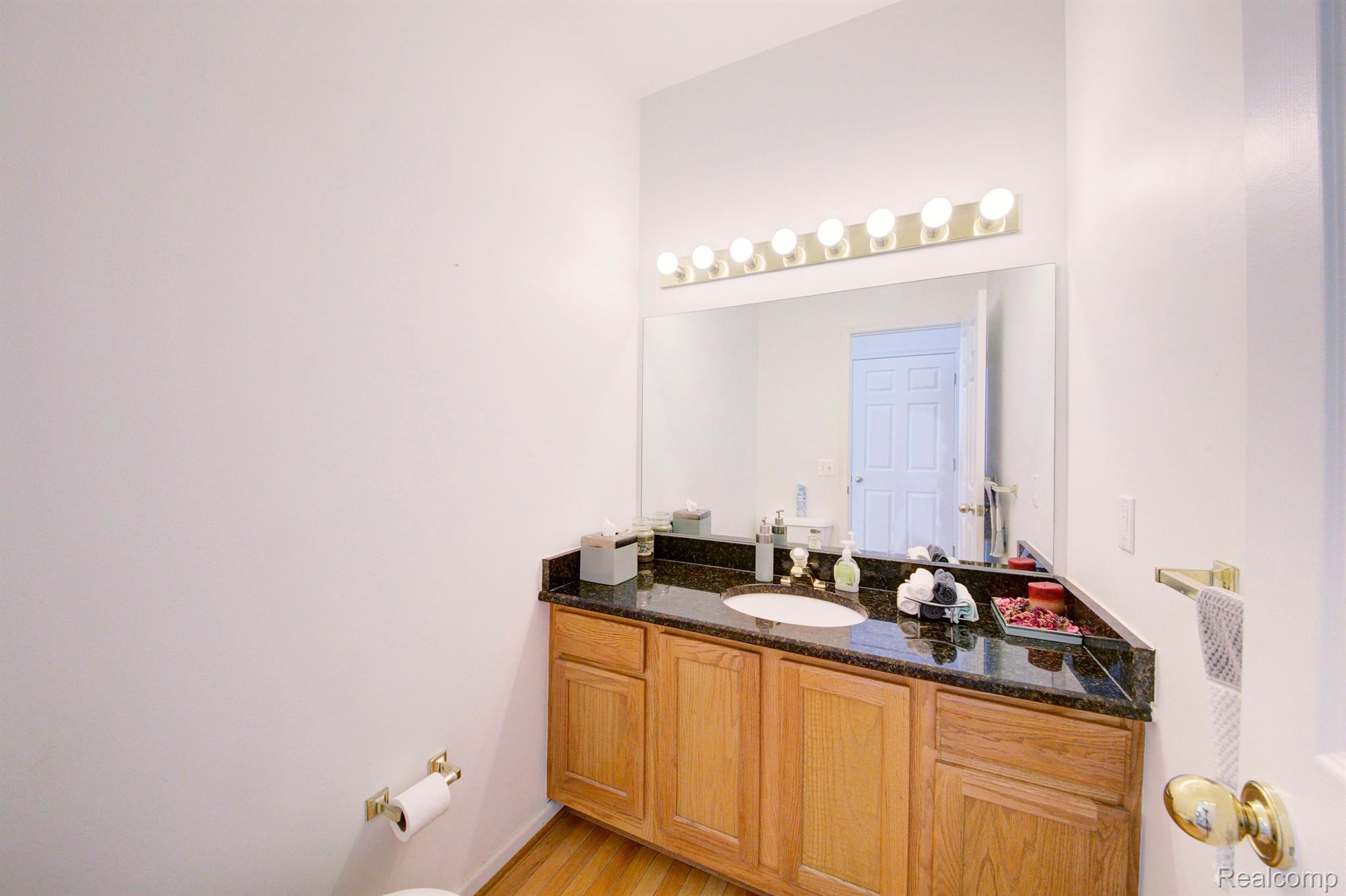 6813 Poppleton Road Canton, MI 48187 - Photo 28 of 67 Gallery Image 28