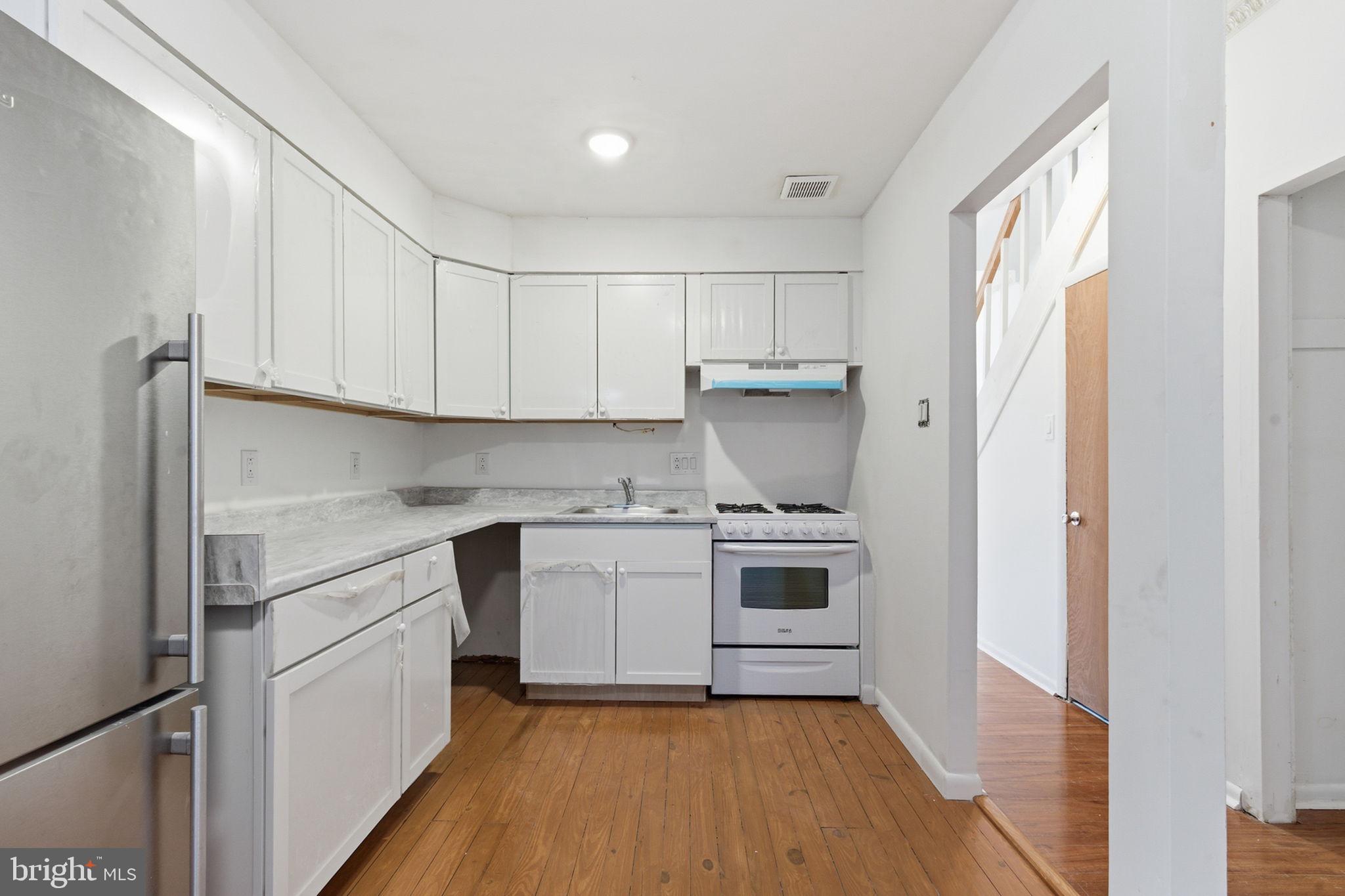 515 South 13th Street Philadelphia, PA 19147 - Photo 8 of 28 Virtual stove