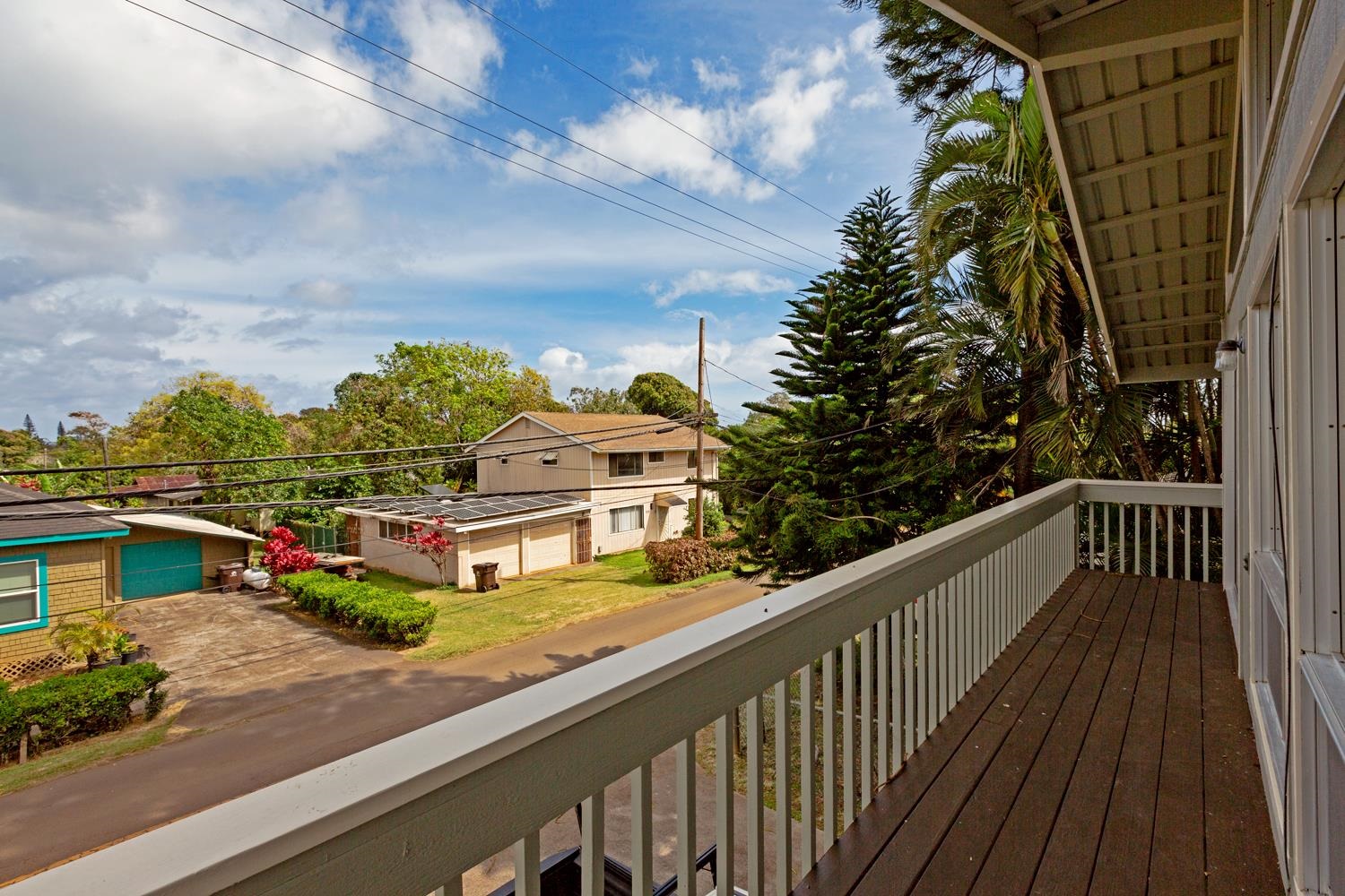 974 Haiku Road Haiku, HI 96708 - Photo 25 of 27 a view of a city from a balcony