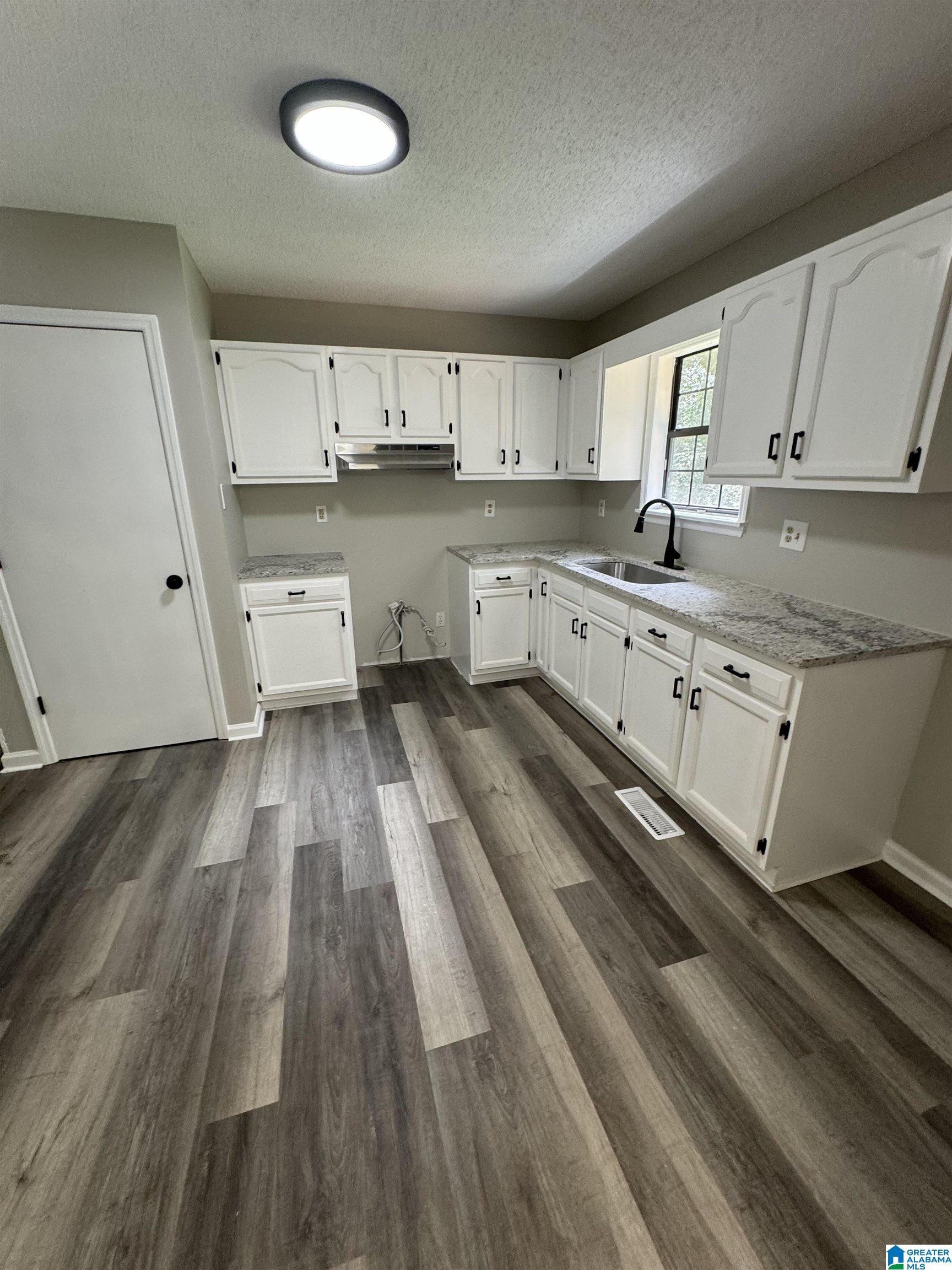 1040 Cove Shocco Road Talladega, AL 35160 - Photo 19 of 46