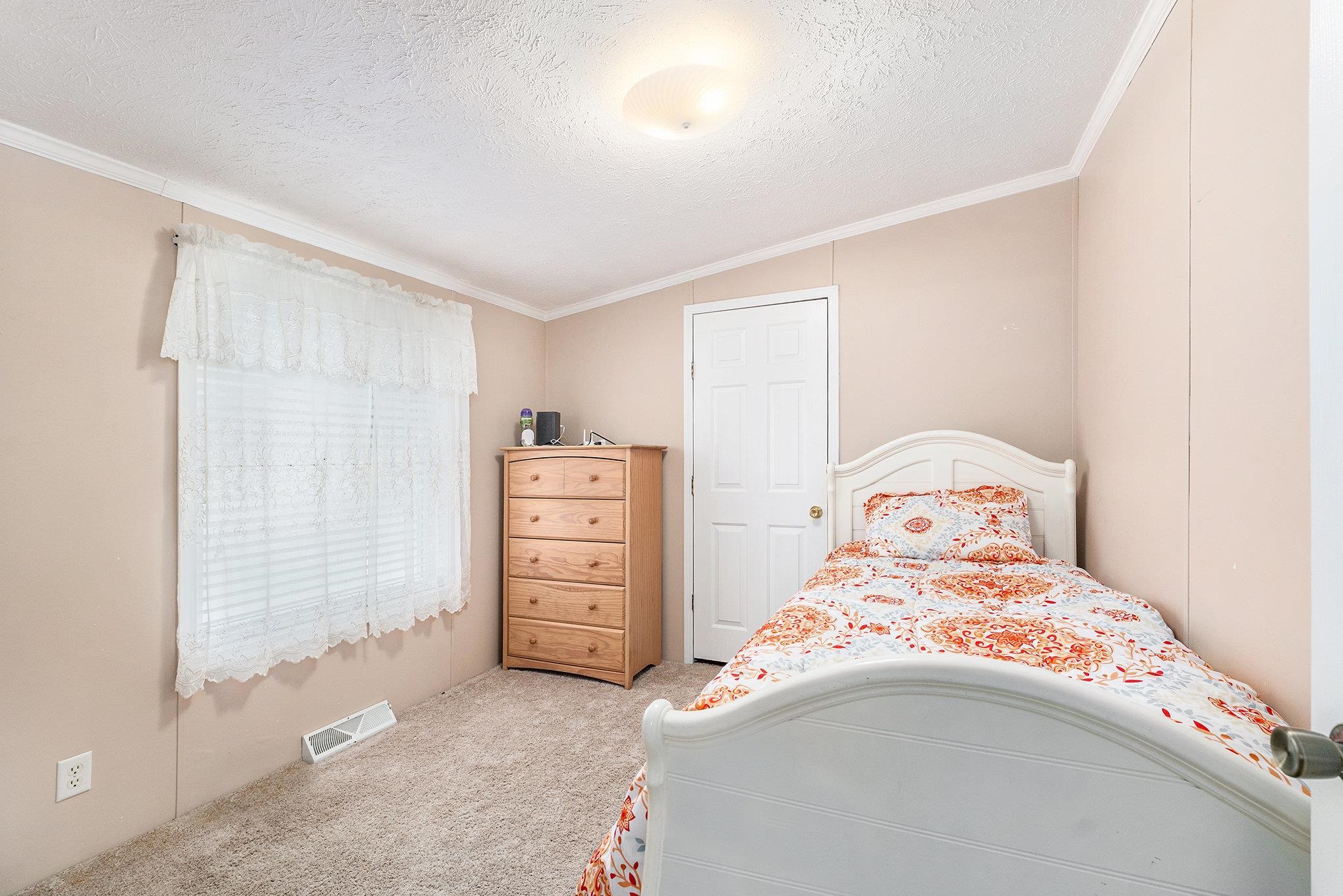 18064 Karlin Road Thompsonville, MI 49683 - Photo 13 of 17 Gallery Image 13