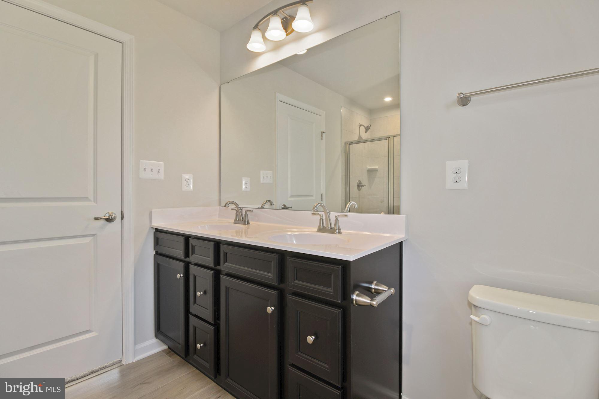 301 Greenwood Road Spring Grove, PA 17362 - Photo 11 of 34